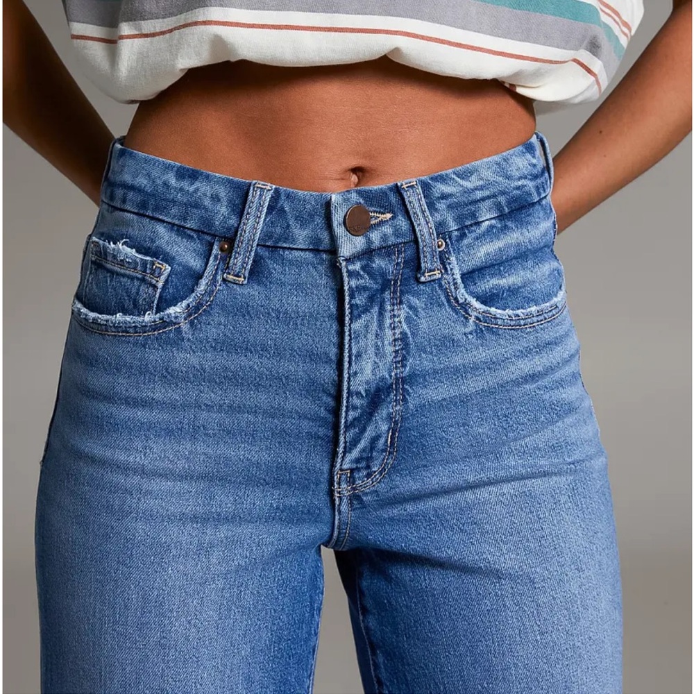 Classic Blue Women's Jeans - Picture 2 of 5